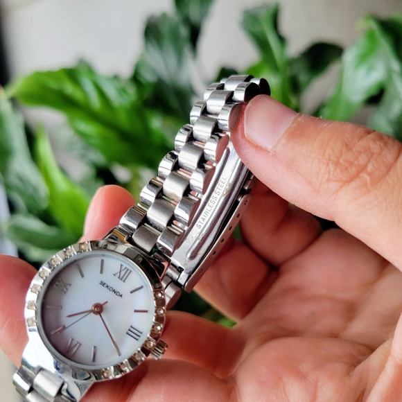 Sekonda Classic Roman Numerals Rhinestone Watch - Picture 9 of 9